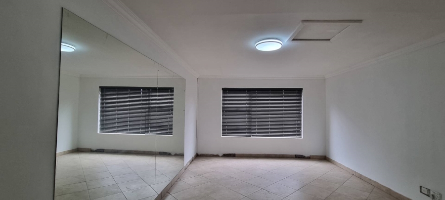 5 Bedroom Property for Sale in Bayswater Free State